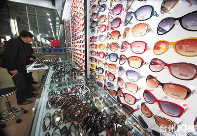 杜橋眼鏡市場迎來節后“開門紅”，一周銷售破億元彰顯產業活力